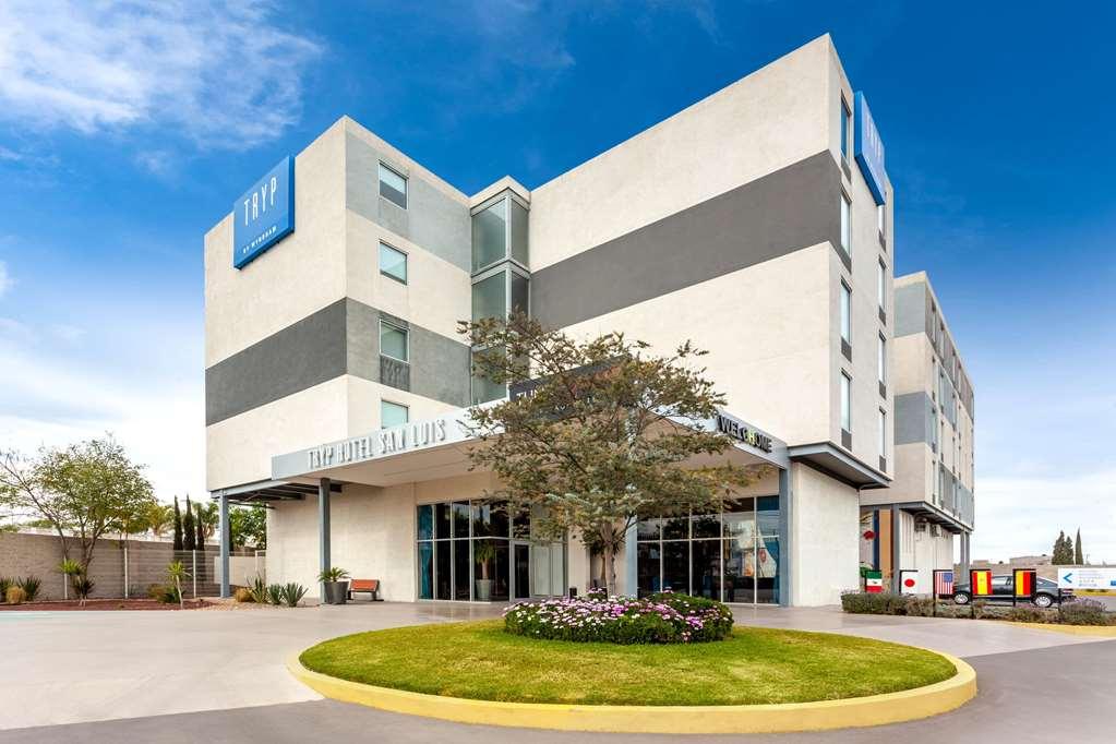 Tryp By Wyndham San Luis Potosi Hotel & Suites Екстериор снимка
