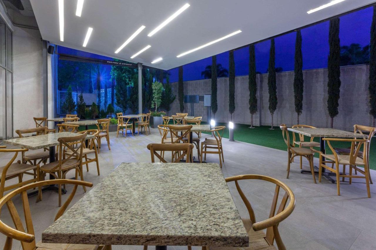 Tryp By Wyndham San Luis Potosi Hotel & Suites Екстериор снимка